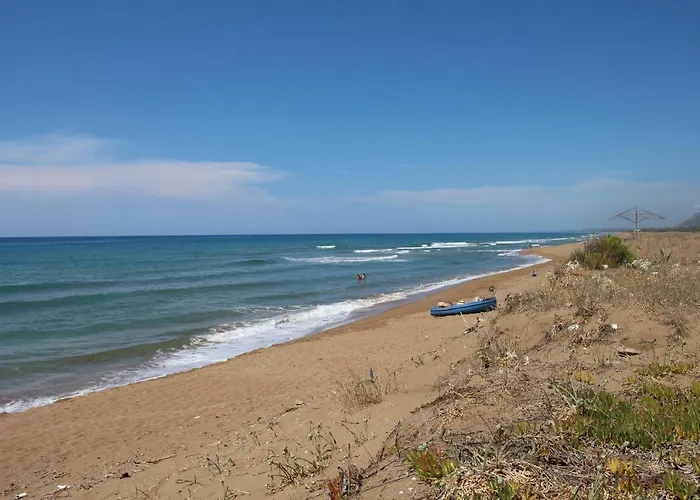 Nikos Semesterbostad *